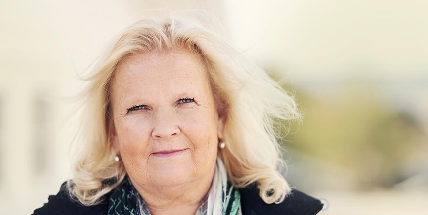 Portrett av leder for YS Kommune, Lizzie Ruud Thorkildsen.