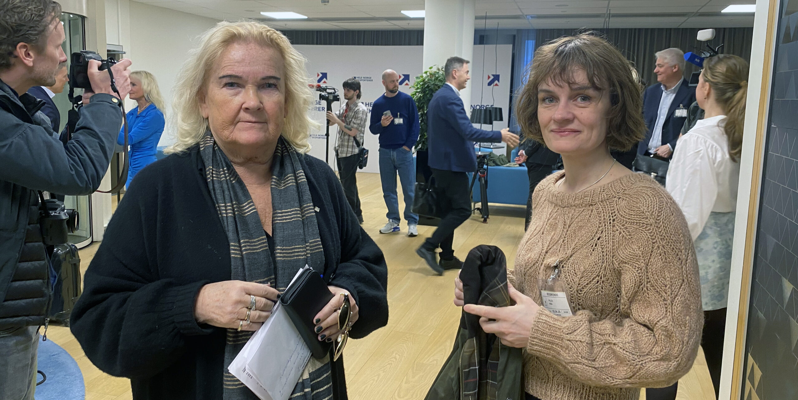 Hvordan rammer nye tollsatser norsk økonomi? Det ble diskutert på et hastemøte i Næringsdepartementet torsdag morgen. Derdeltok også YS' nestleder Lizzie Ruud Thorkildsen og YS' sjeføkonom Nina Skrove Falck. Foto: Liv HIlde Hansen